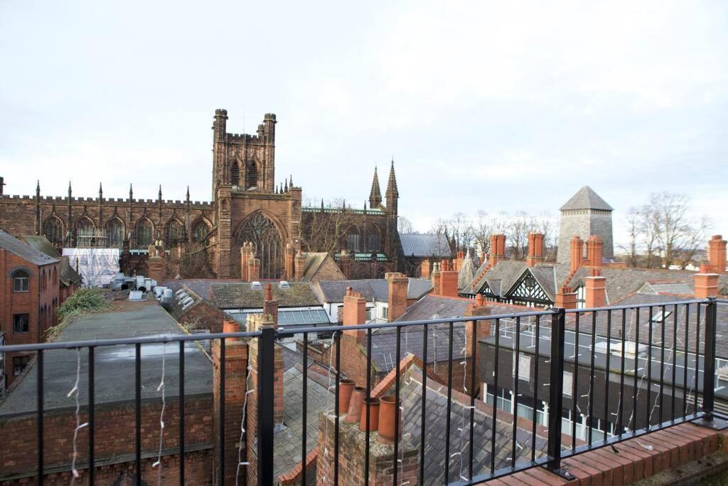 Penthouse On The Rows - Cathedral Views Appartement Chester Buitenkant foto