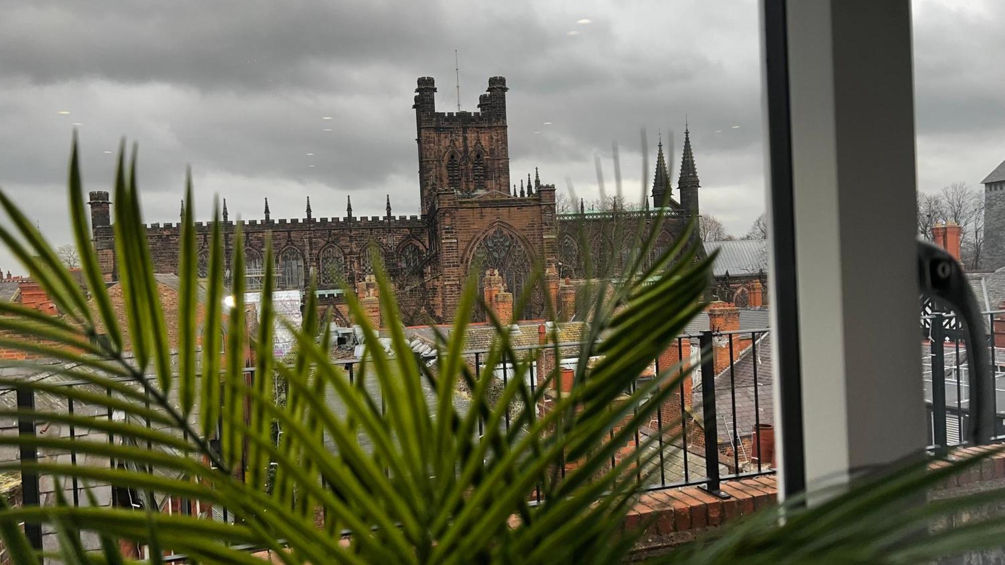 Penthouse On The Rows - Cathedral Views Appartement Chester Buitenkant foto