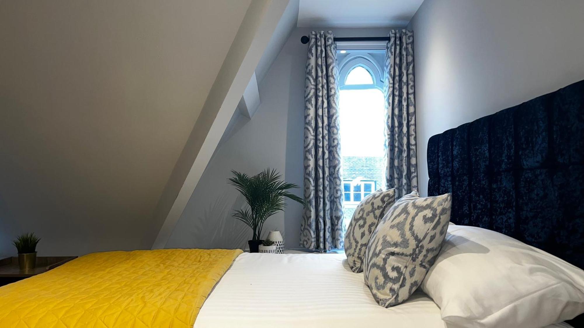 Penthouse On The Rows - Cathedral Views Appartement Chester Buitenkant foto